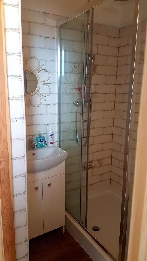 Dziewanna Apartment Brzeziniec Ngoại thất bức ảnh